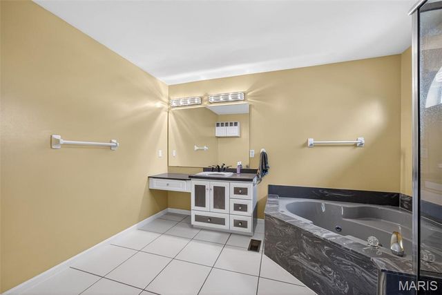 1421 Schoal Creek Drive, St Peters, MO 63366