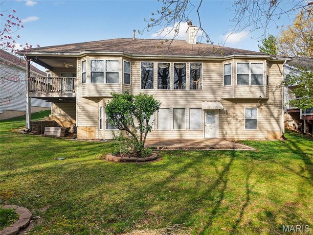 1421 Schoal Creek Drive, St Peters, MO 63366