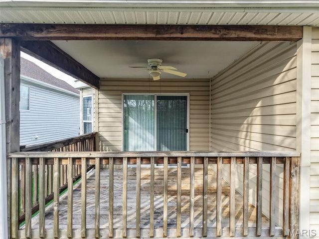 1421 Schoal Creek Drive, St Peters, MO 63366