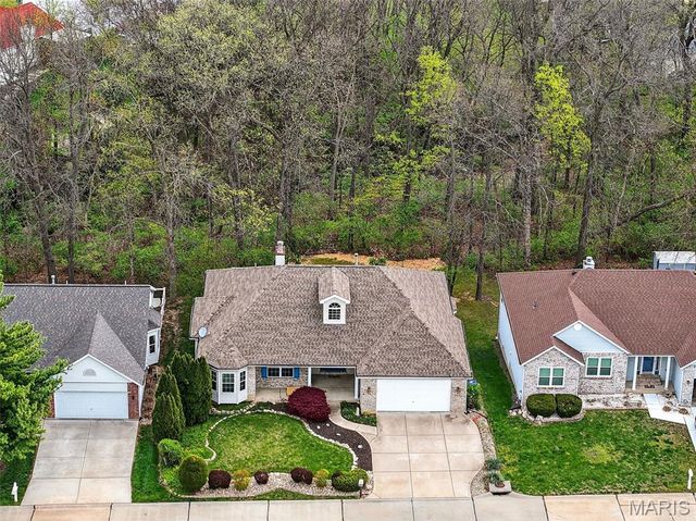 1421 Schoal Creek Drive, St Peters, MO 63366