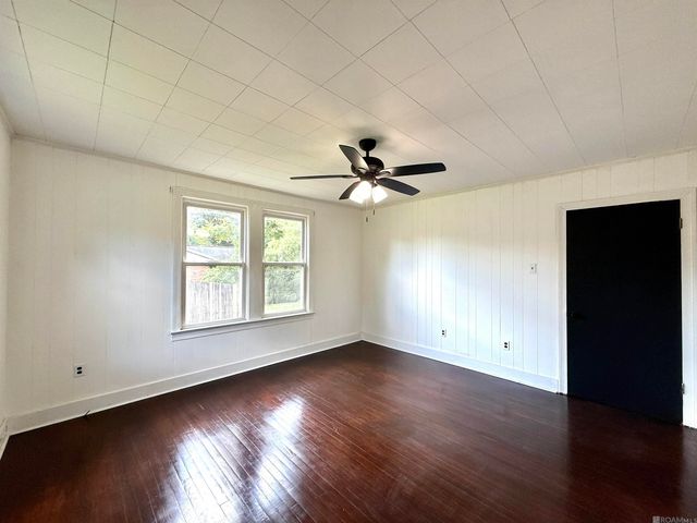 3648 Sherwood St, Baton Rouge, LA 70805