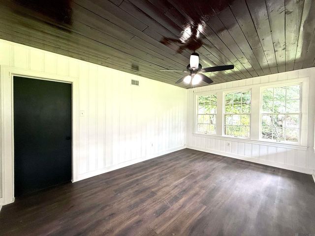 3648 Sherwood St, Baton Rouge, LA 70805