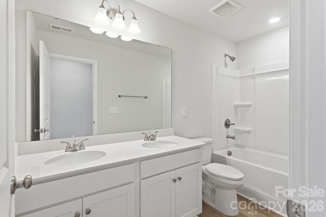 954 Leyna Court, Newton, NC 28658