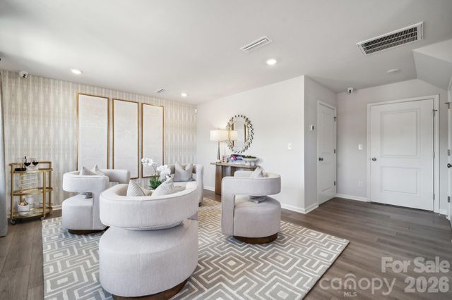 2143 Hawksworth Lane, Charlotte, NC 28262