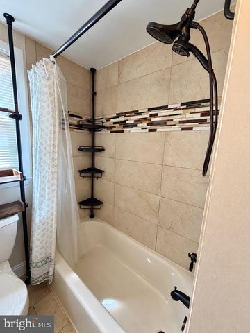 1033 CIRCLE DR, Halethorpe, MD 21227