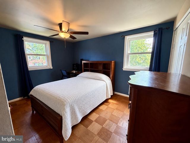 1033 CIRCLE DR, Halethorpe, MD 21227