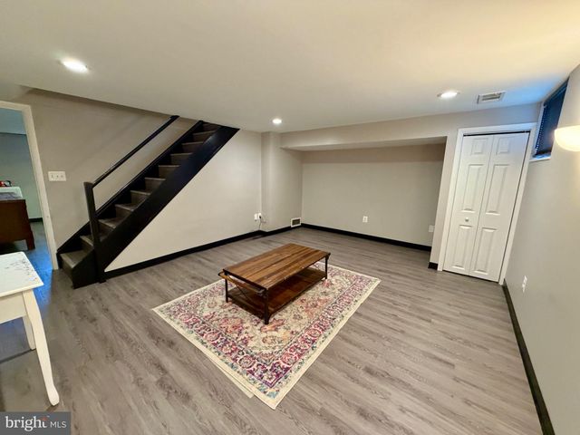 1033 CIRCLE DR, Halethorpe, MD 21227