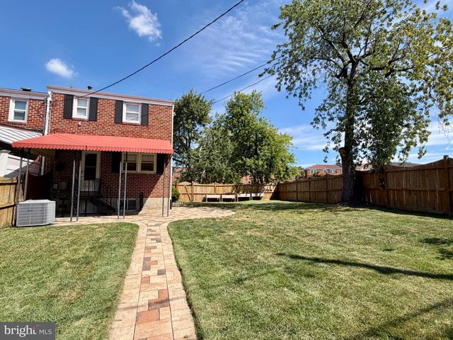 1033 CIRCLE DR, Halethorpe, MD 21227