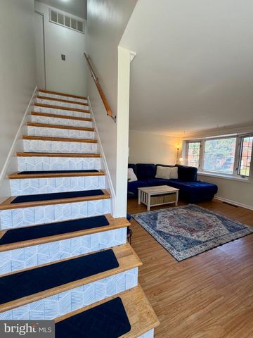 1033 CIRCLE DR, Halethorpe, MD 21227