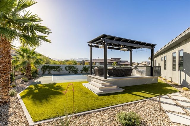 10843 White Clay Drive, Las Vegas, NV 89135