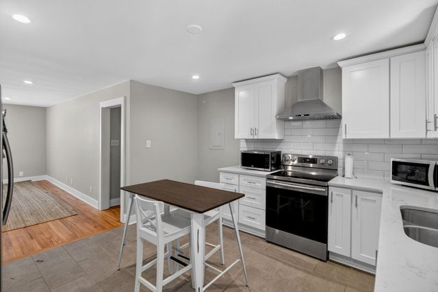 537 Saint Andrews Boulevard, Charleston, SC 29407