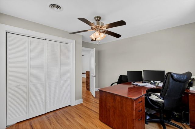 537 Saint Andrews Boulevard, Charleston, SC 29407