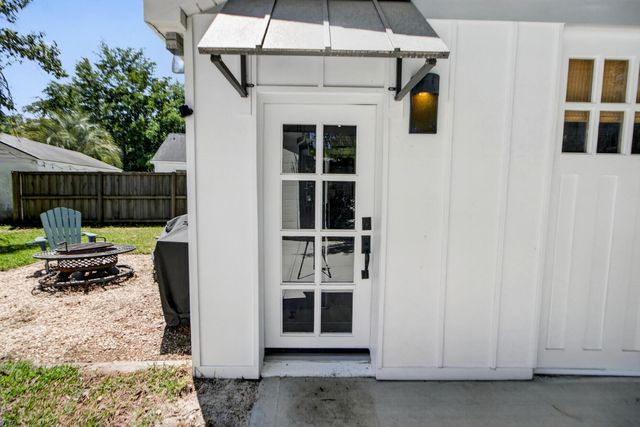 537 Saint Andrews Boulevard, Charleston, SC 29407