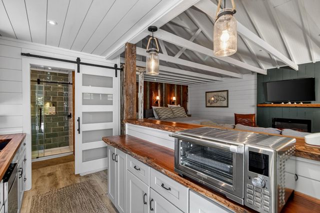 537 Saint Andrews Boulevard, Charleston, SC 29407
