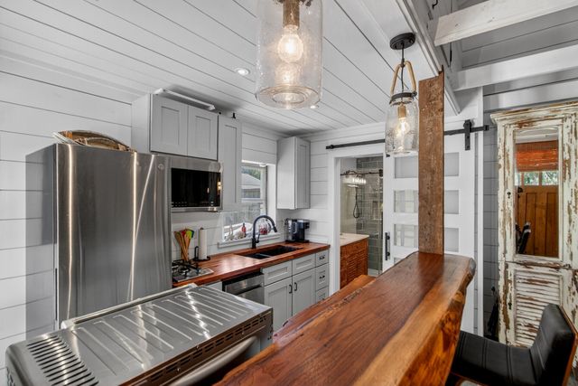 537 Saint Andrews Boulevard, Charleston, SC 29407