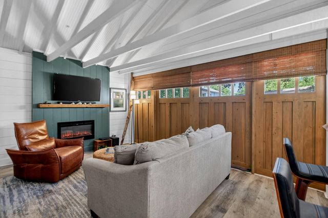 537 Saint Andrews Boulevard, Charleston, SC 29407