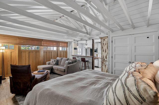 537 Saint Andrews Boulevard, Charleston, SC 29407