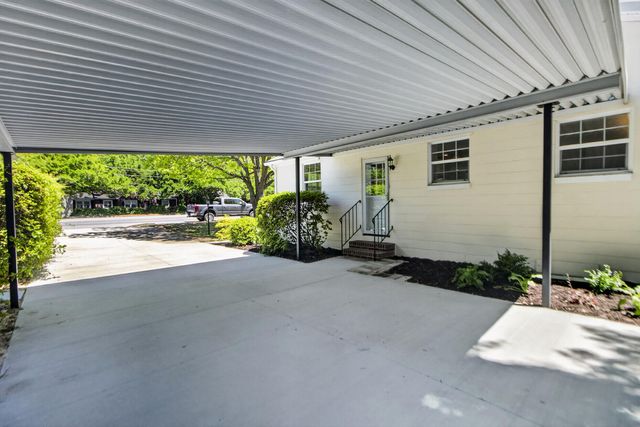 537 Saint Andrews Boulevard, Charleston, SC 29407
