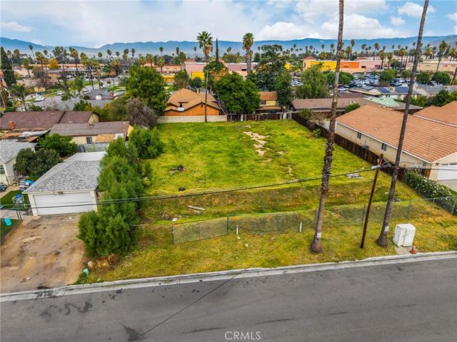 1879 10th, Riverside, CA 92507
