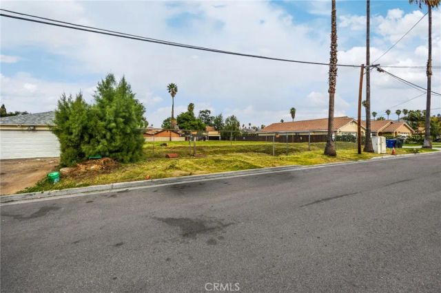 1879 10th, Riverside, CA 92507