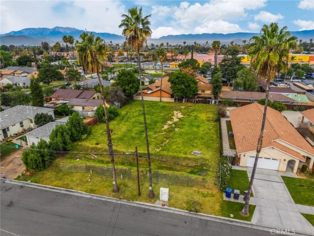 1879 10th, Riverside, CA 92507