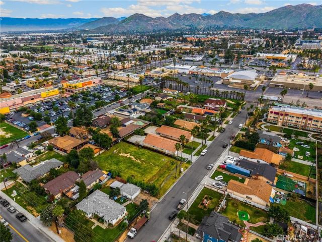 1879 10th, Riverside, CA 92507