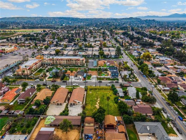 1879 10th, Riverside, CA 92507