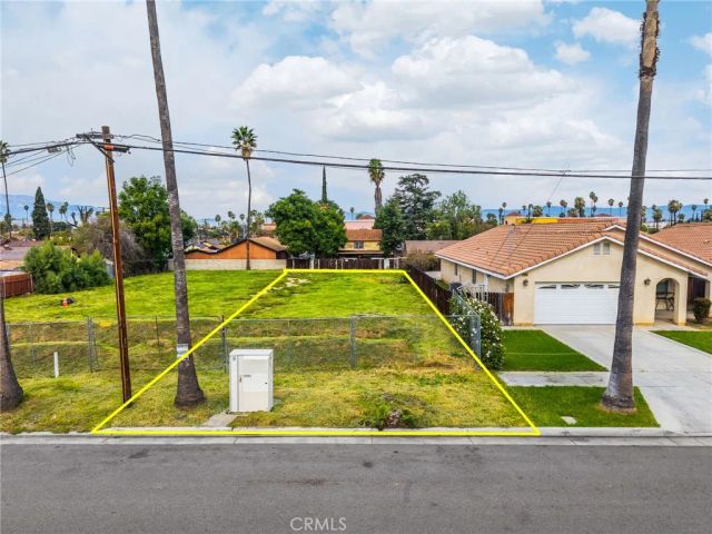 1879 10th, Riverside, CA 92507