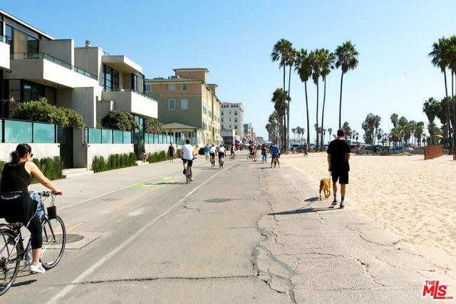 235 Main Street 217, Venice, CA 90291