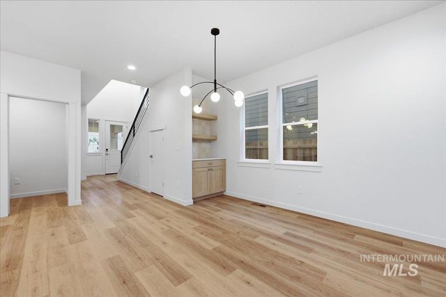 9647 W Kate Dr, Boise, ID 83714