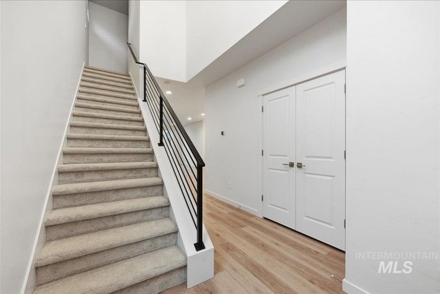 9647 W Kate Dr, Boise, ID 83714