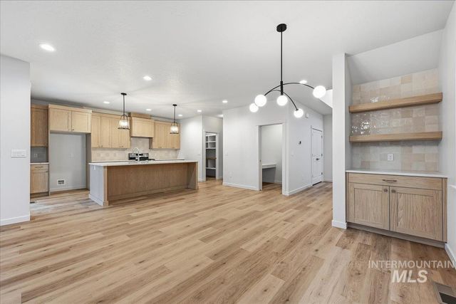 9647 W Kate Dr, Boise, ID 83714