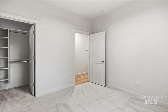 9647 W Kate Dr, Boise, ID 83714