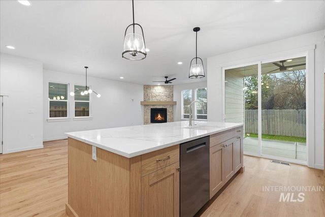 9647 W Kate Dr, Boise, ID 83714