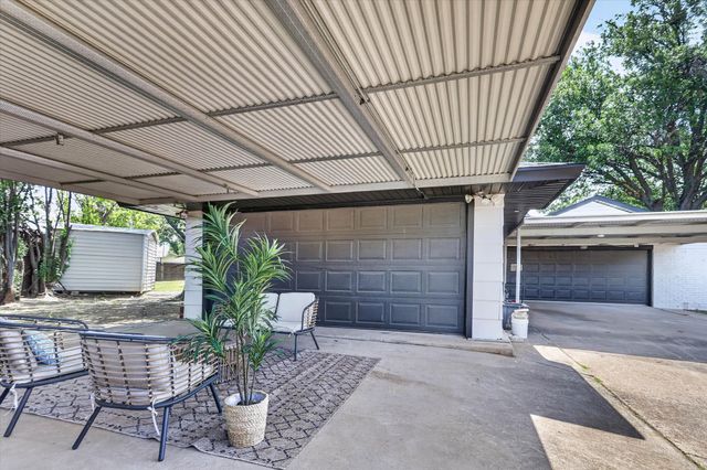 3883 Antigua Circle, Dallas, TX 75244