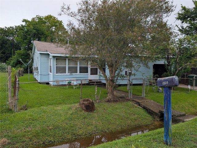 8013 Maxroy Street, Houston, TX 77088