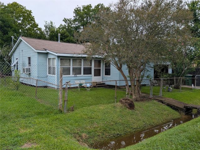 8013 Maxroy Street, Houston, TX 77088