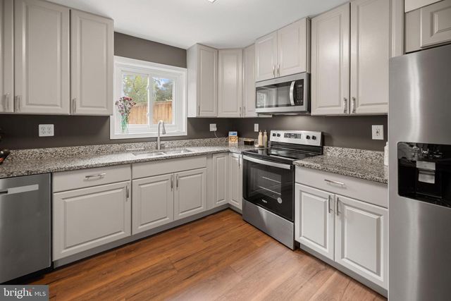 2624 E MAPLE ST, Alexandria, VA 22306