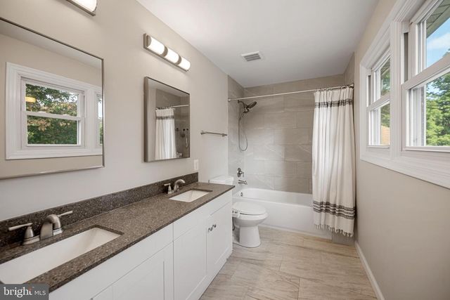 2624 E MAPLE ST, Alexandria, VA 22306