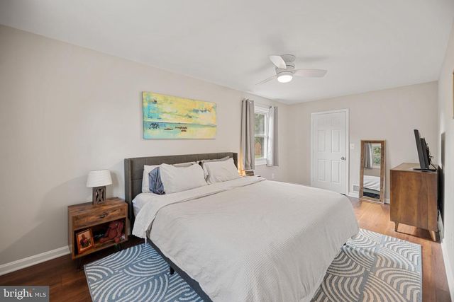 2624 E MAPLE ST, Alexandria, VA 22306