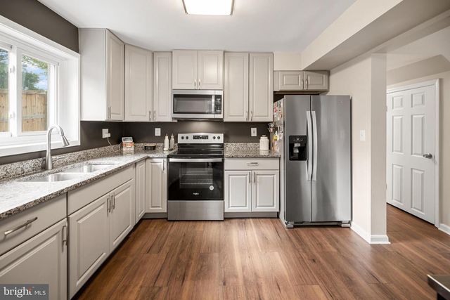 2624 E MAPLE ST, Alexandria, VA 22306