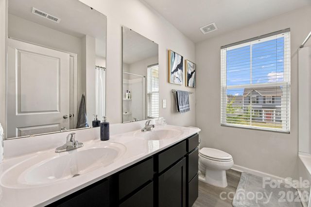 5108 Rustling Pines Court, Charlotte, NC 28215