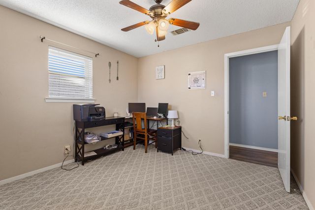 3013 Belle Avenue, Denison, TX 75020