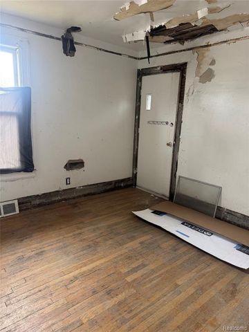 2951 W Philadelphia Street, Detroit, MI 48206