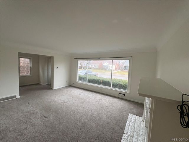 1079 Emmons Boulevard, Lincoln Park, MI 48146