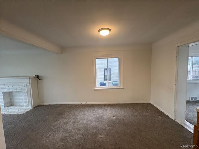 1079 Emmons Boulevard, Lincoln Park, MI 48146