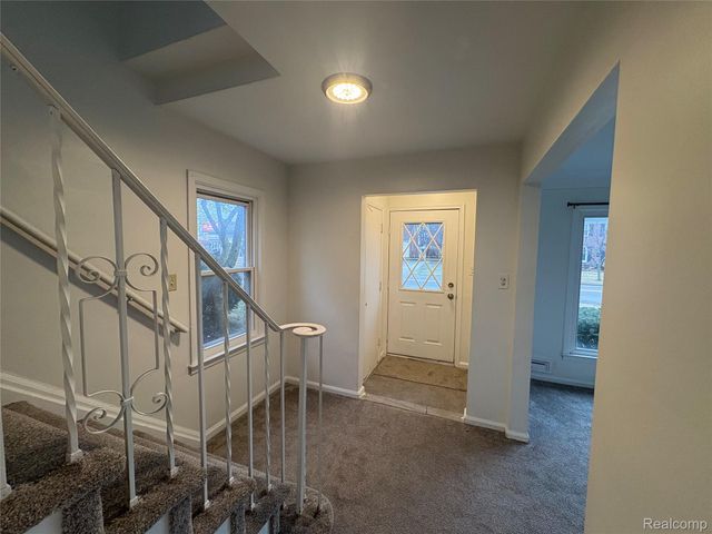 1079 Emmons Boulevard, Lincoln Park, MI 48146