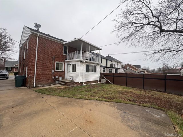 1079 Emmons Boulevard, Lincoln Park, MI 48146