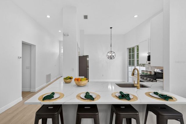 7739 WHITEBRIDGE GLEN, University Park, FL 34201