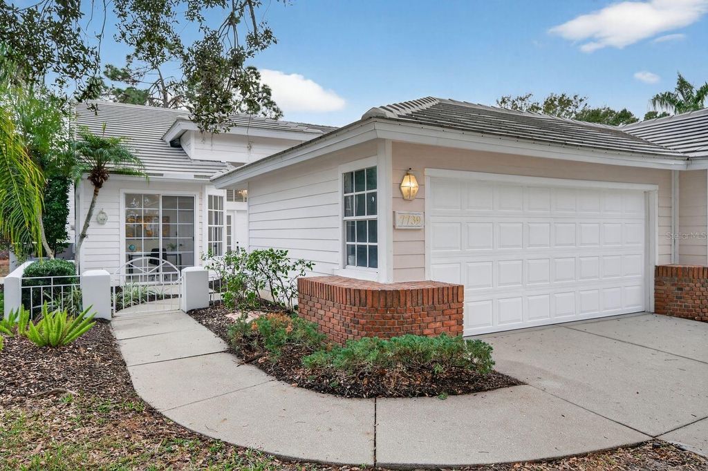7739 WHITEBRIDGE GLEN, University Park, FL 34201
